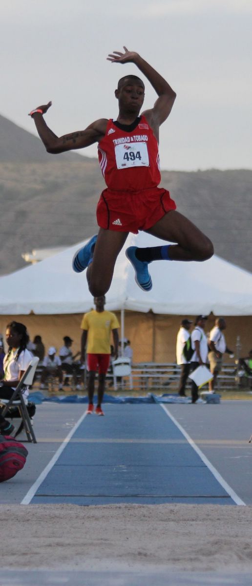 Wright leaps to gold in Bermuda