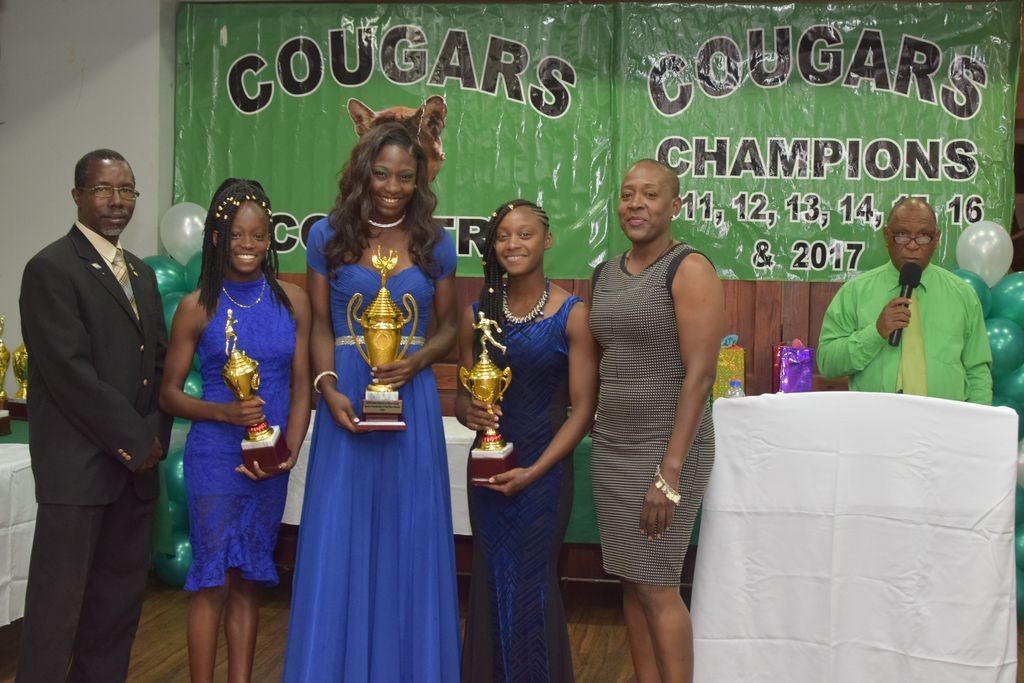 Bascombe, St Louis cop top Cougars' awards