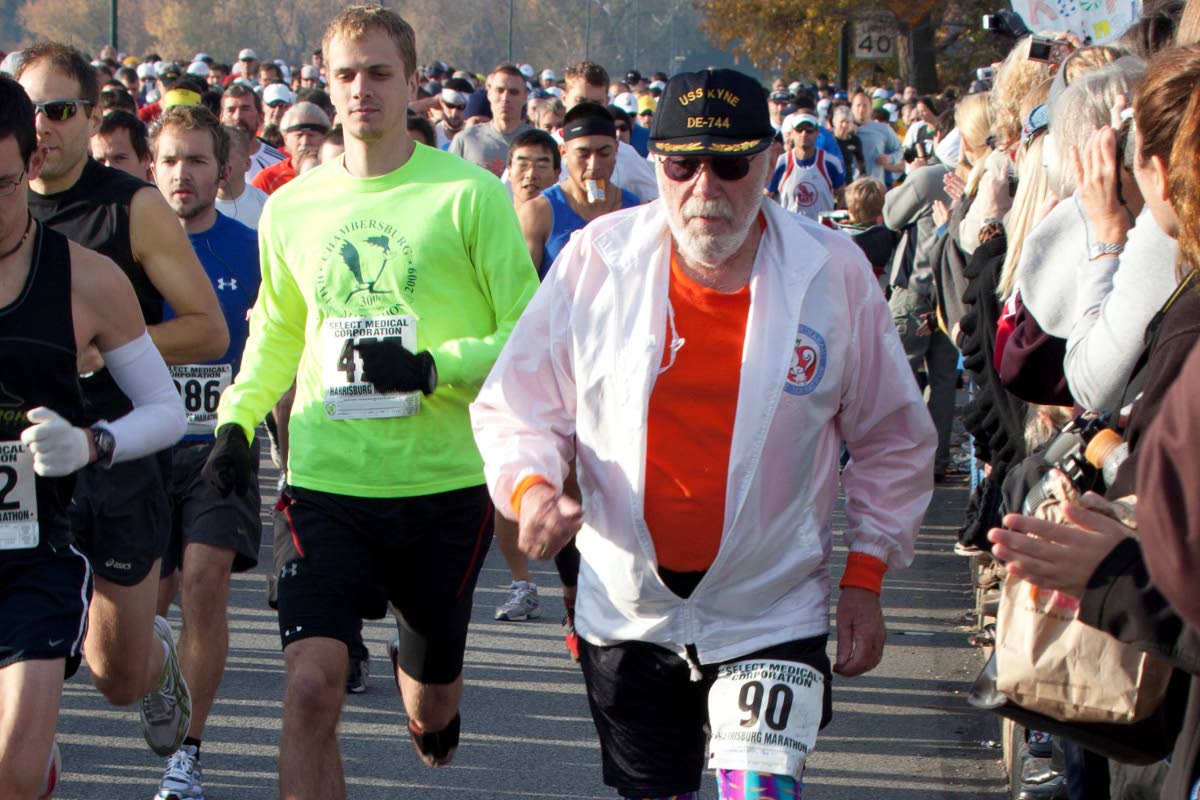 Man who completed 744 marathons dies at 96