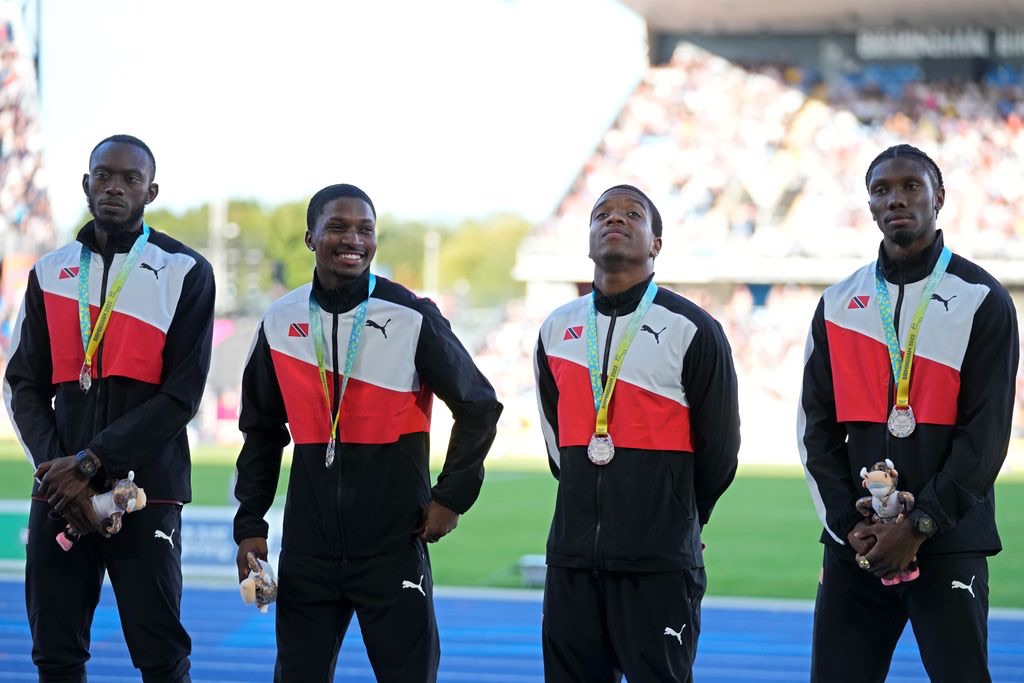 Gold, silver for relay teams at Commonwealth Games
